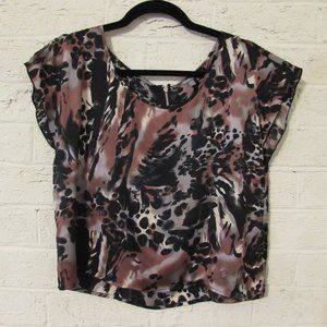 NWOT Pretty Animal Print Top Size M